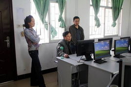 管理系圆满完成第三期计算机高新技术培训与考试